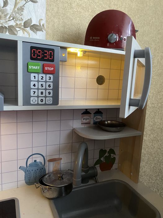 Кухня деревяна дитяча