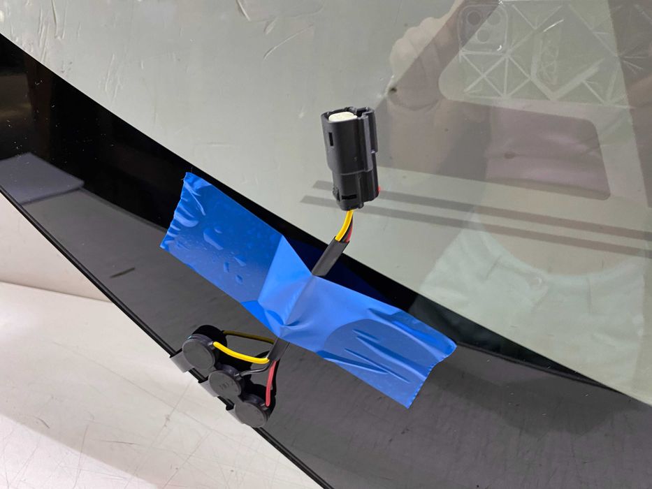 Tesla Model 3 (2024- ) - вітрове скло  1715649-00-E highland