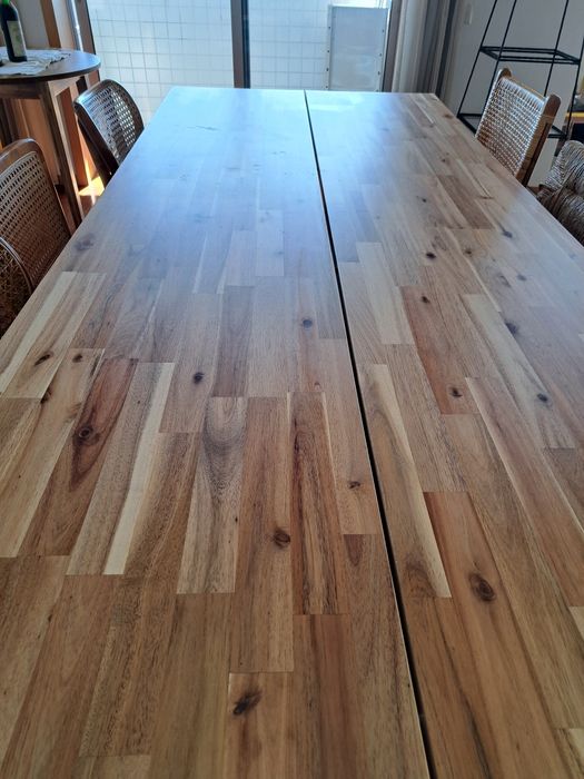 Mesa jantar acácia Ikea Skogsta como nova