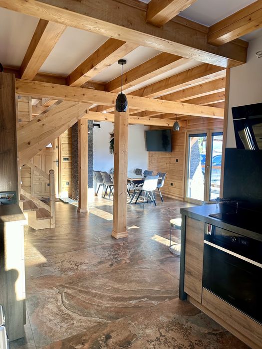 DREWNIANY domek w górach. Ferie. Wyciągi. WIDOKI na góry. PIENINY.