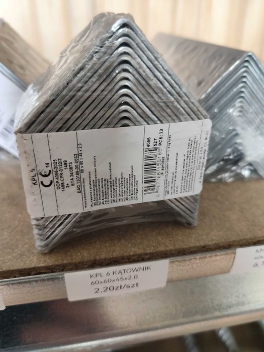 KĄTOWNIK ŁĄCZNIK MONTAŻOWY z przetłoczeniem 60x60x45x2,0 20szt