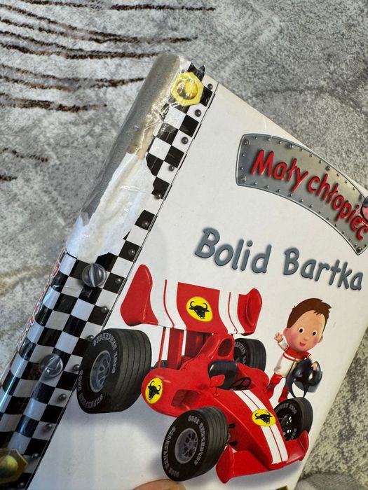 Sprzedam zestaw 40 książeczek z popularnej serii „Mały Chłopiec”