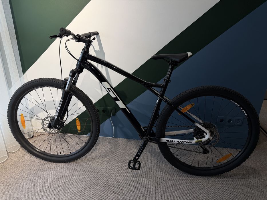 Велосипед 29" GT Avalanche Elite  новий розмір Л чорний