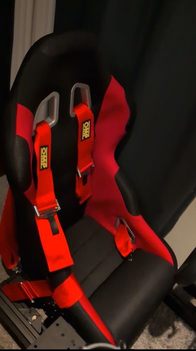 Baquet simracing com cinto  OMP homologado