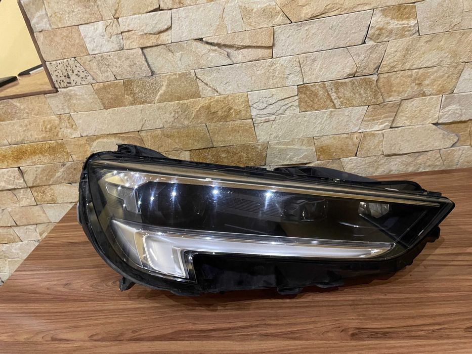 Фара для Opel Insignia B рестайл права FULL LED 39136836 2020-