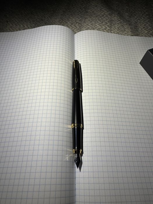 Як нова якісна пірьєва ручка Parker
