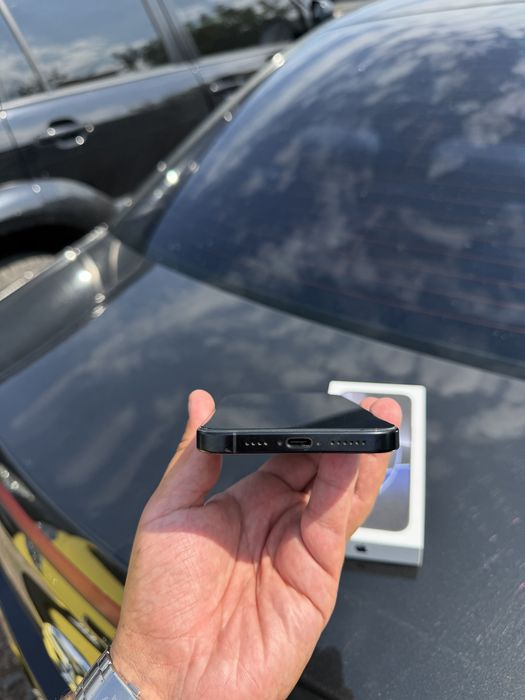 Продам Iphone 16 Pro Max