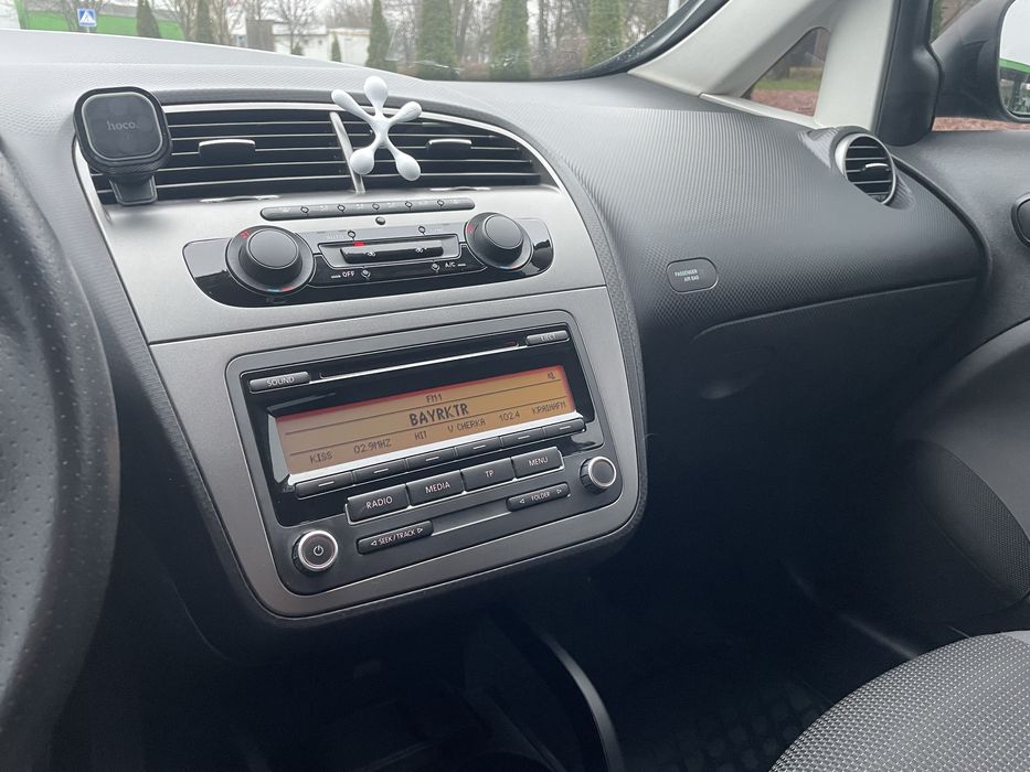 SEAT ALTEA XL 2015 продам авто