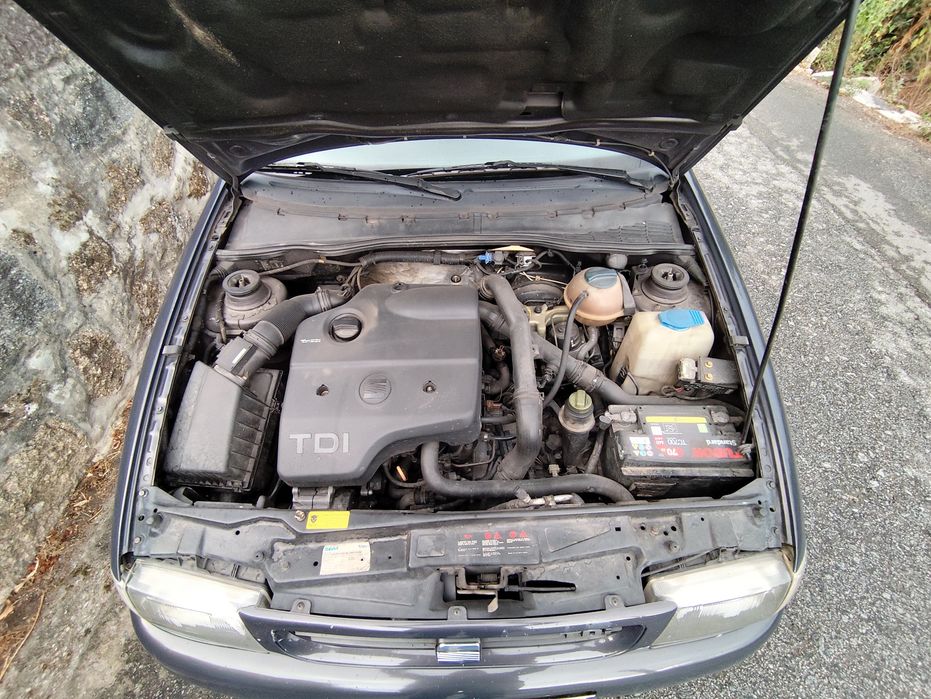 Seat Córdoba 1.9 TDI  com AC