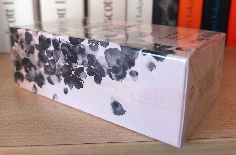 Unikat Ever Bloom Sakura Art Edition edp Shiseido 30ml m.in Iso E Super, Kwiat japońskiej wiśni, czereśnia