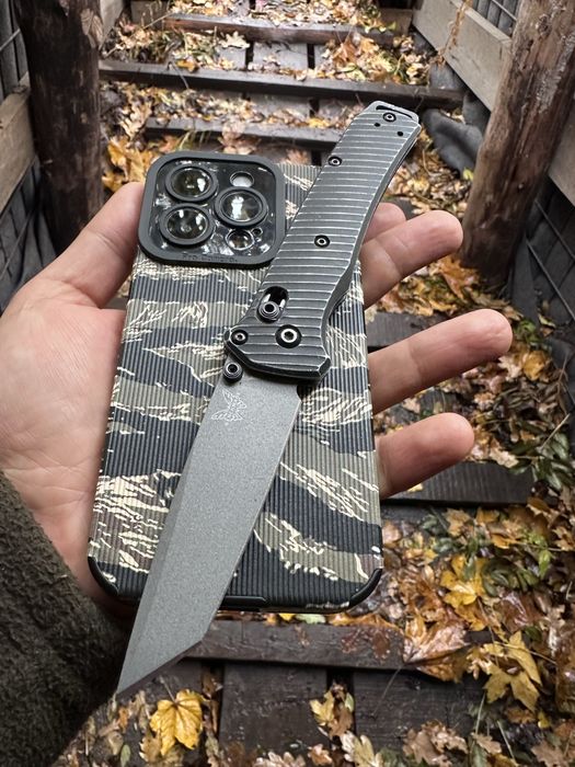 Продам ніж Benchmade Bailout 3V