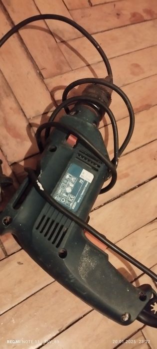 Продаю дрель працюе