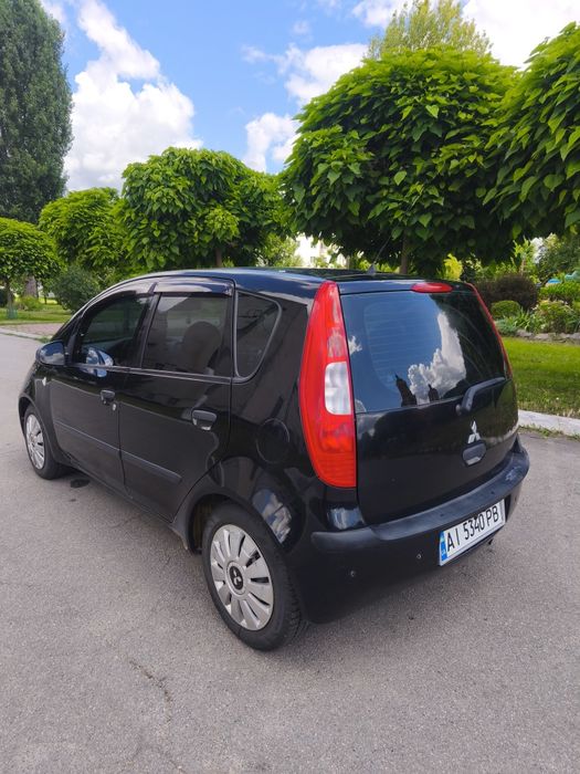 Міцубісі 1.3 автомат робот