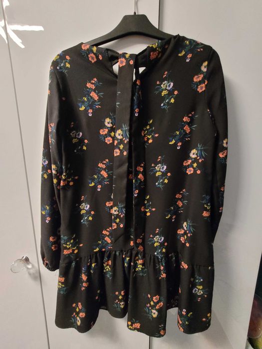Sukienka Reserved rozmiar 34 oversize