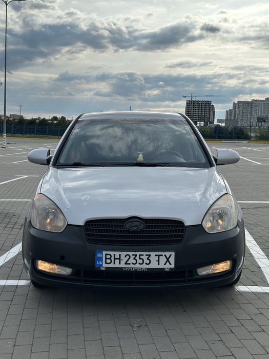 Hyundai Accent 1.4 газ-бензин