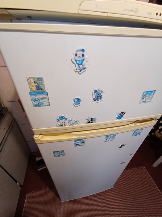Продам холодильник