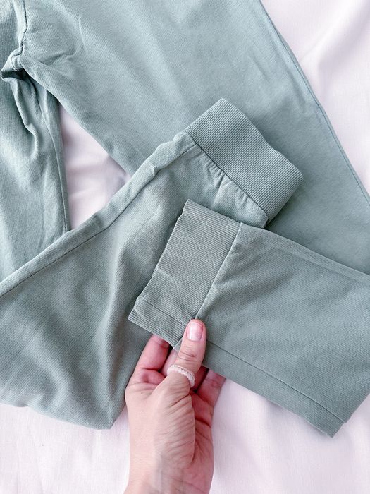 Зелені спортивні штани джогери на хлопчика (10-11 років 146 см)