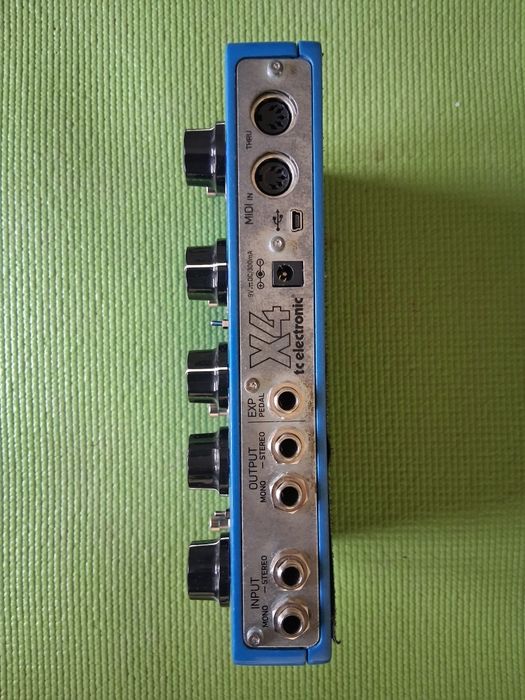 Pedal guitarra Flashback x4