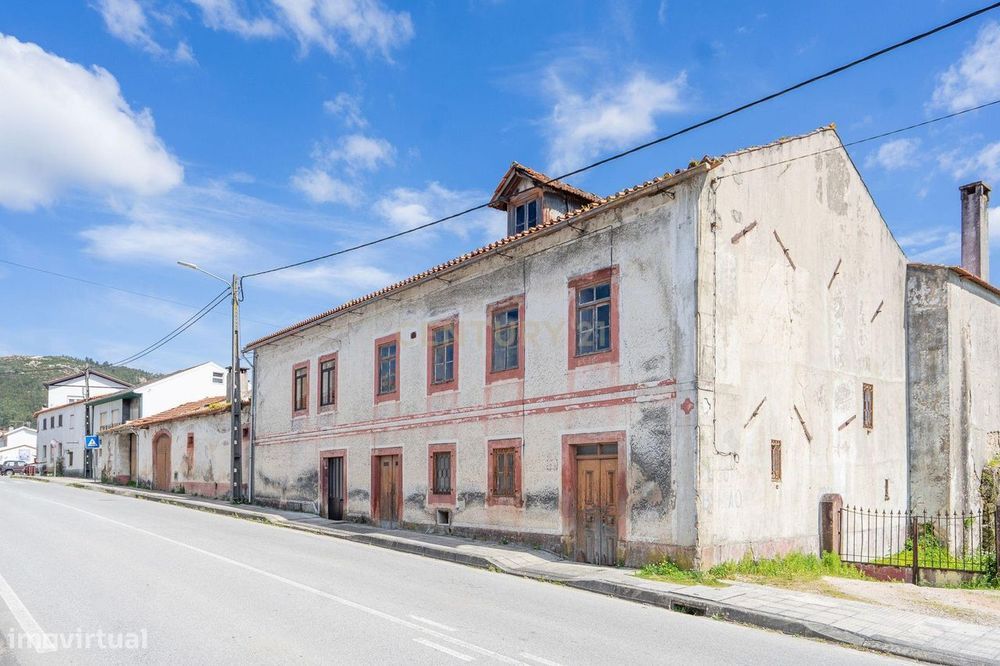 Espetacular Moradia em São Miguel de Poiares, Coimbra