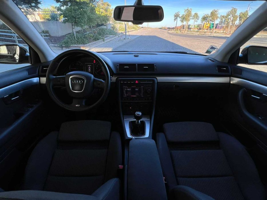Audi A4 S-Line 2.0Tdi 170cv - 172 Mil Kms - 1 DONO