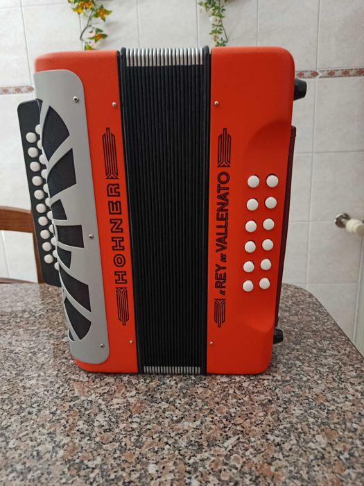 concertina hohner