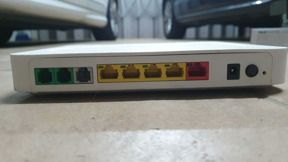Modem/Router Technicolor TG789vac v2483206567487098881