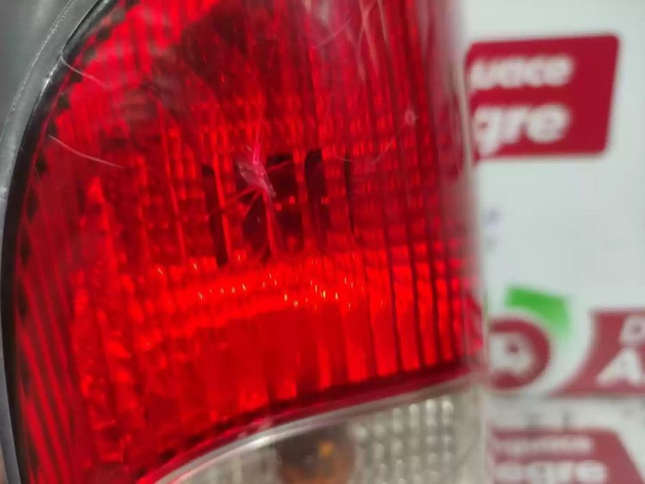 FAROLIM TRASEIRO DIREITO NISSAN INTERSTAR FURGÃO 2005 -8200171474