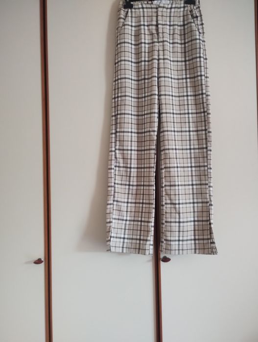 Spodnie Bershka r. 36