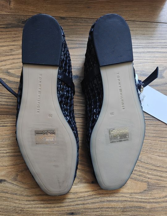Tommy Hilfiger balerinki ażurowe 39