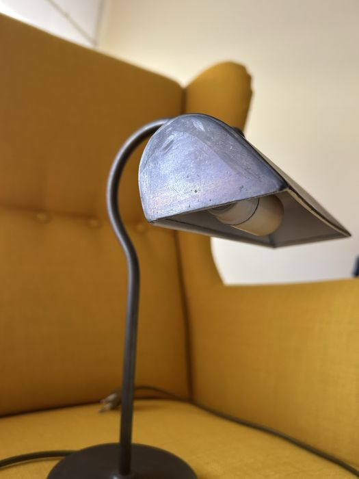 Candeeiro em latão envelhecido em ótimo estado