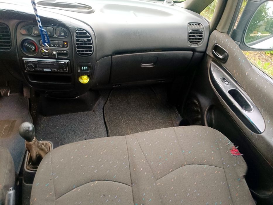 Hyundai H1 SVX 9lug 2001