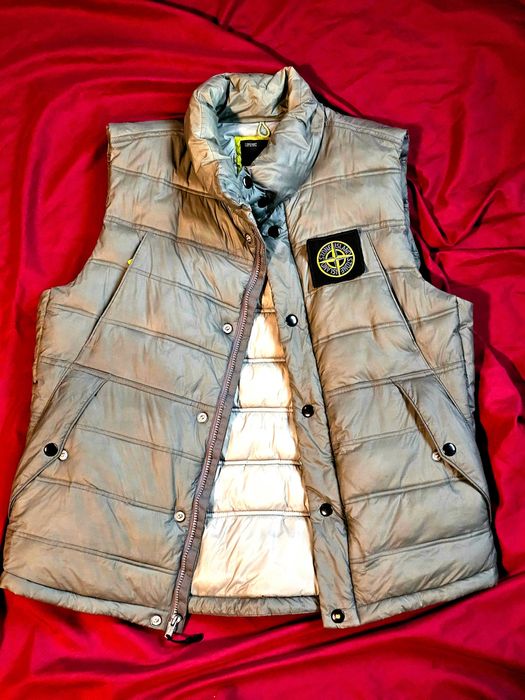 Продам мужской жилет жилетку от Gap & Stone Island