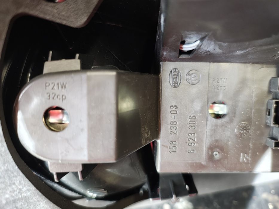 Sprzedam oryginalną lampę tylną BMW E60 prawy tył