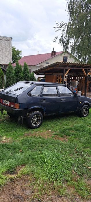 Продам ВАЗ 2109 на титанах, + комплект шин в ідеальному стані