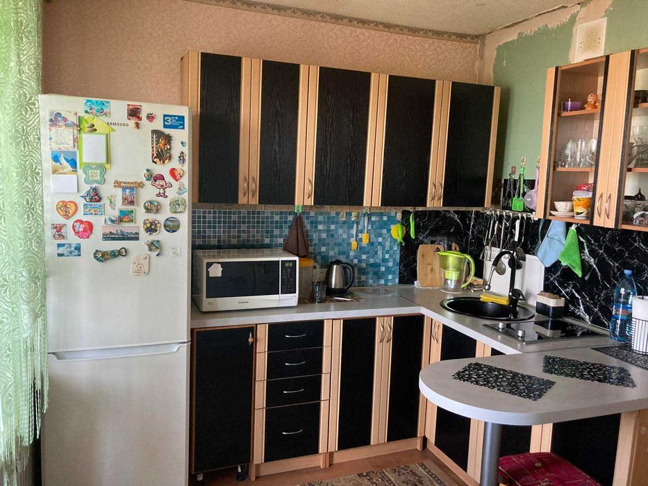 Продам 2к. квартиру на ж/м Тополя-2, буд. 43