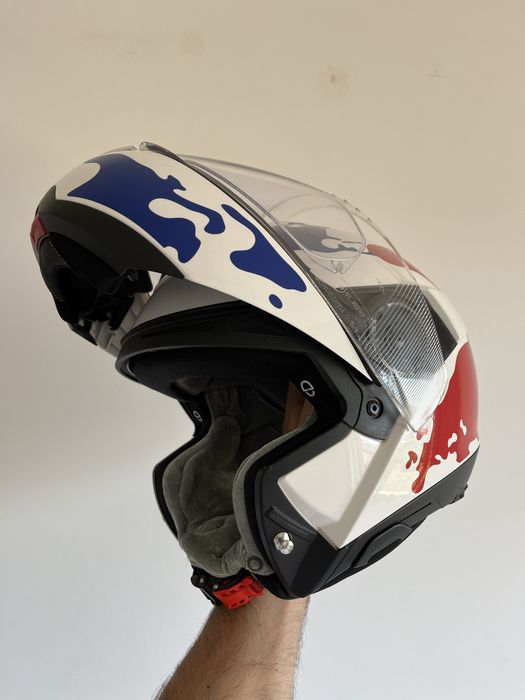 Capacete Schubert C4 c/ graficos Signature