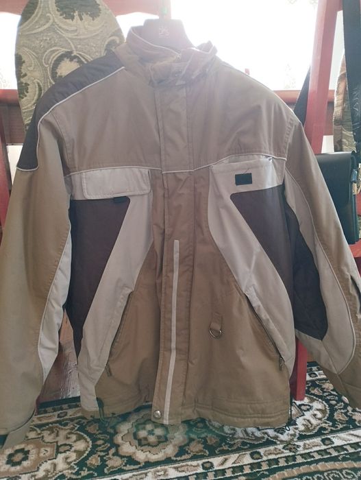 Зимова куртка,фірмова, розмір 46-48