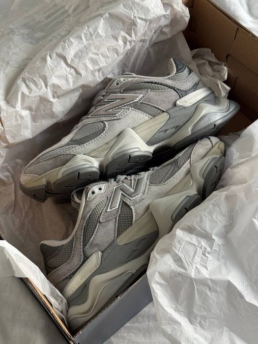 New Balance 9060 в наявності