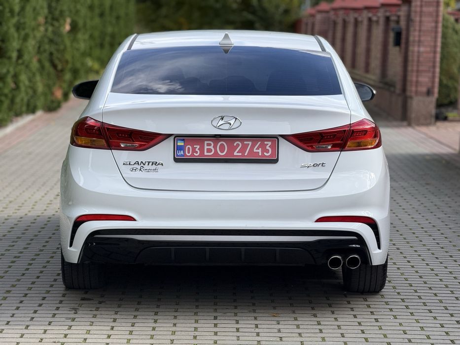 2018 Hyundai Elantra Sport: 13 000 $ - Hyundai Дубно на Olx