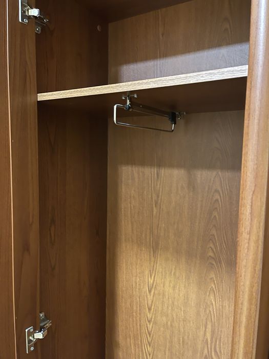 Продам передпокій