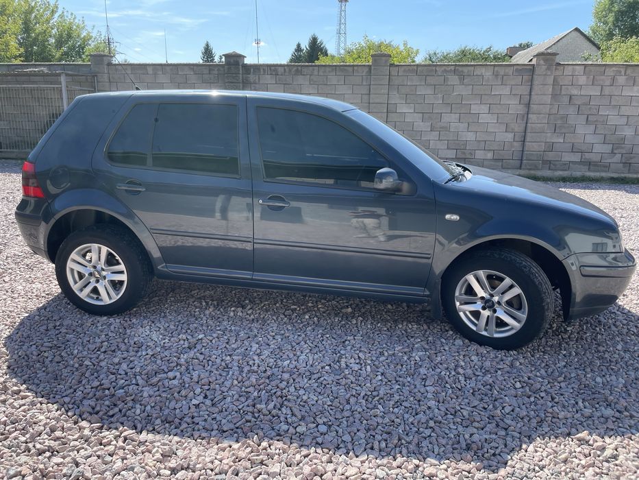 Golf 4 1.6 gas 1999