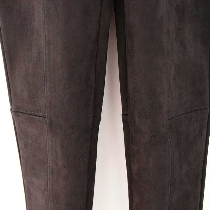 Calças pretas Slim Fit em camurça da Tiffosi