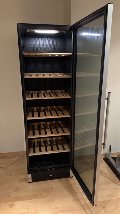 Chłodziarka lodówka do wina Vestfrost 185 60x60 365l 113 butelek