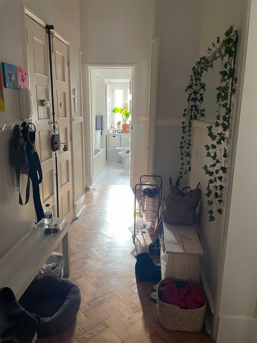 Quarto em casa compartilhada