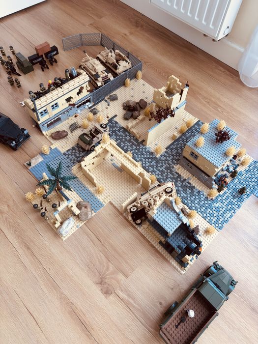 makieta wojskowa klocki (podobne do lego) plus dwa czolgi