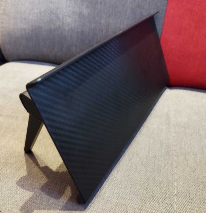 Pólka na telewizor lub monitor