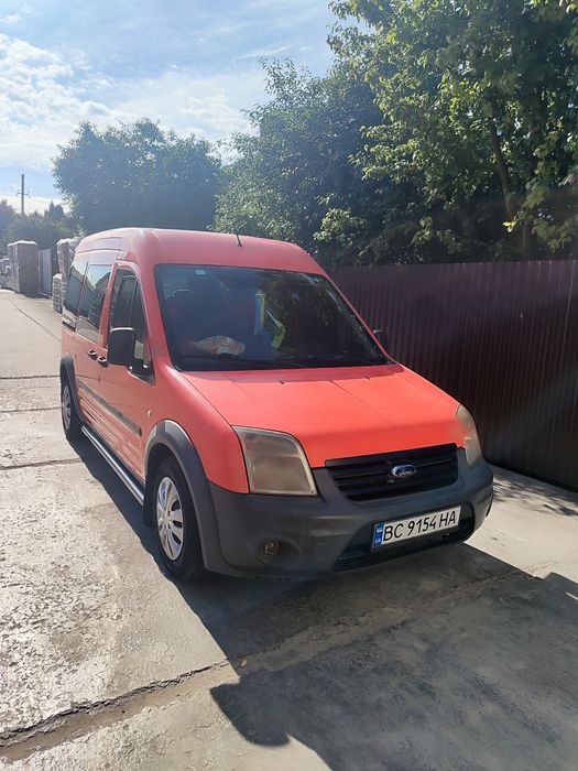 Машина Ford transit connect