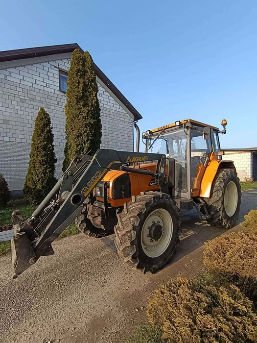 Renault Ceres 75KM .Bardzo dobry stan. F-ra 23%