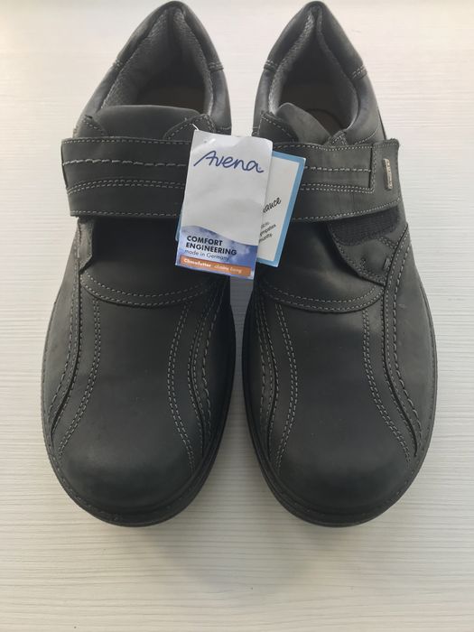 Продам туфли новые