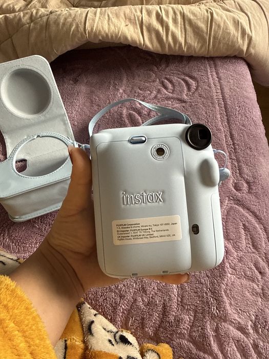 Câmera Instax Mini 12 + Case – Semi nova!